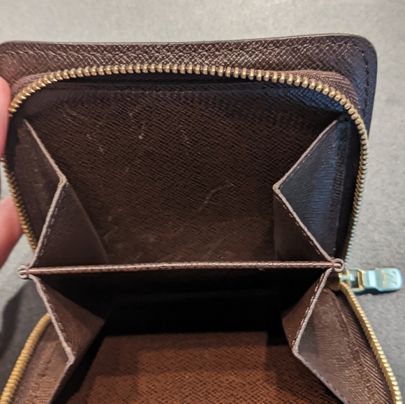 Damier Ebene Compact Zip Wallet - Picture 4 of 12